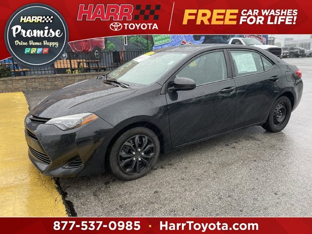 2019 Toyota Corolla LE FWD photo