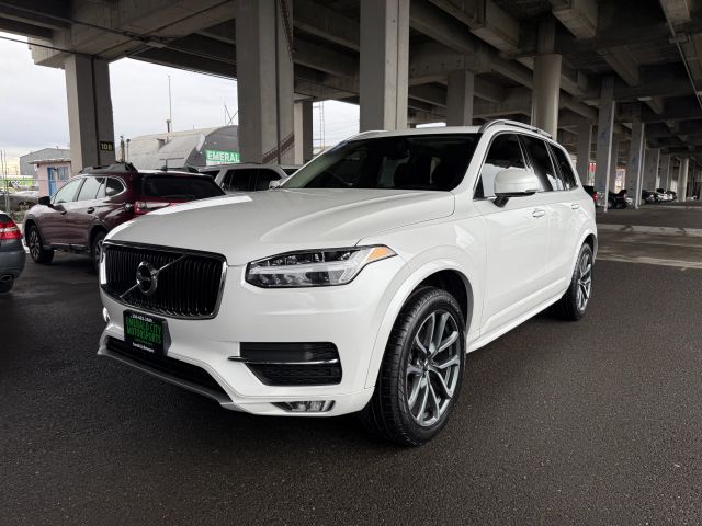 2019 Volvo XC90 Momentum AWD photo