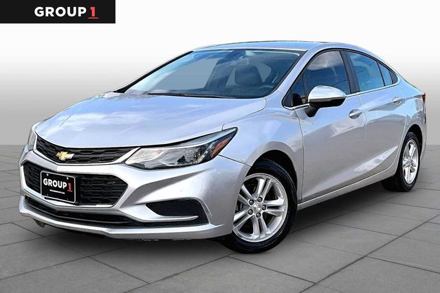 2018 Chevrolet Cruze LT FWD photo