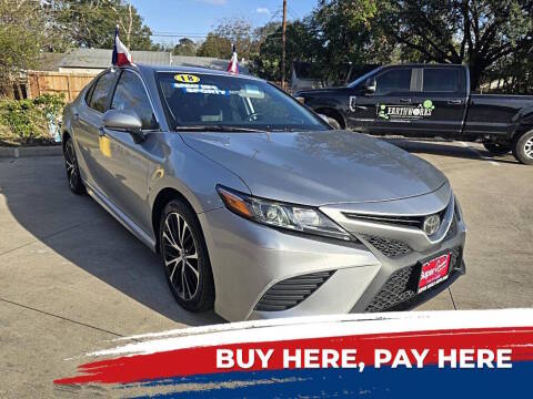 2018 Toyota Camry SE FWD photo