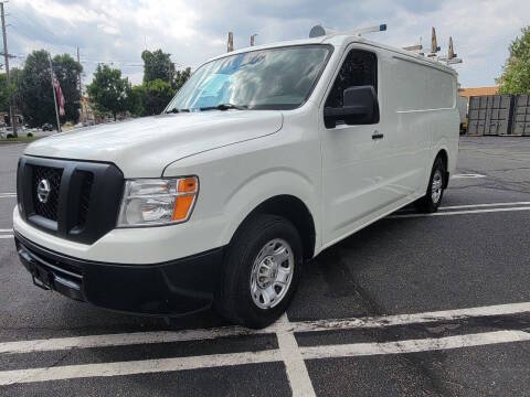 2018 Nissan NV Cargo SV RWD photo