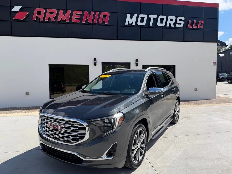 2019 GMC Terrain Denali FWD photo