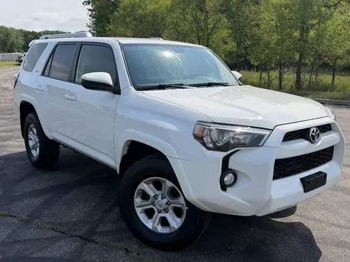 2018 Toyota 4Runner SR5 4WD photo