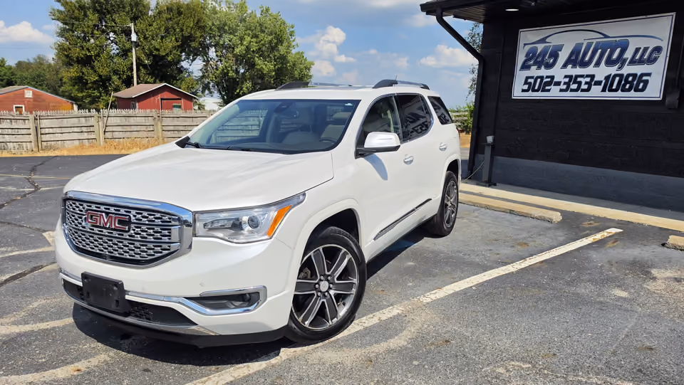 2019 GMC Acadia Denali AWD photo