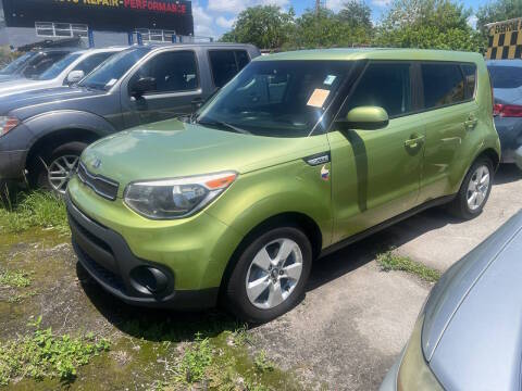 2019 Kia Soul Base FWD photo