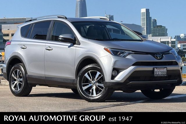 2018 Toyota RAV4 XLE FWD photo