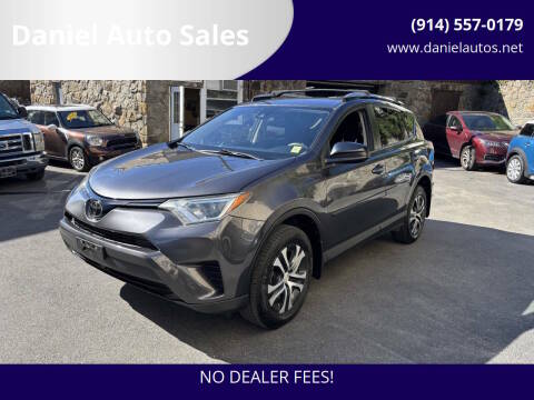 2018 Toyota RAV4 LE AWD photo