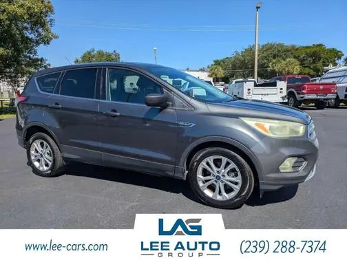 2017 Ford Escape SE FWD photo