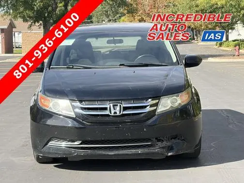 2016 Honda Odyssey SE FWD photo