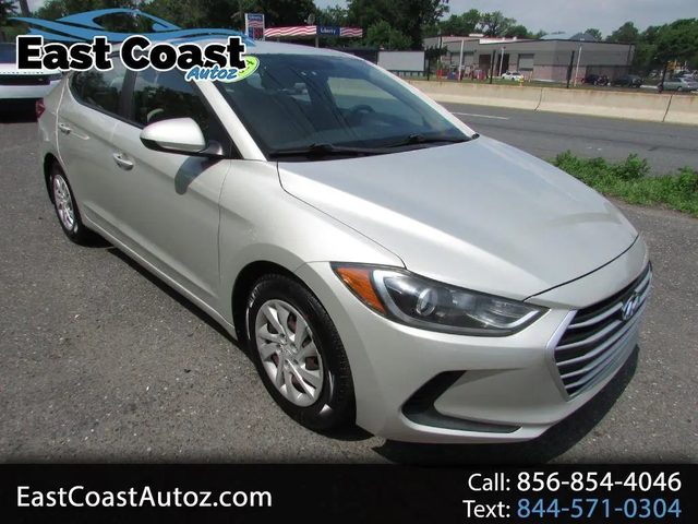 2017 Hyundai Elantra SE FWD photo