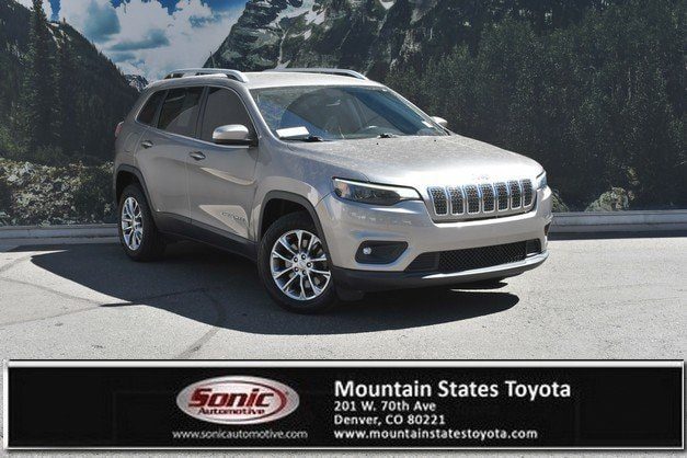 2019 Jeep Cherokee Latitude Plus FWD photo