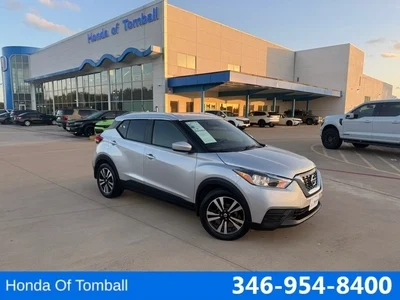 2018 Nissan Kicks SV FWD photo