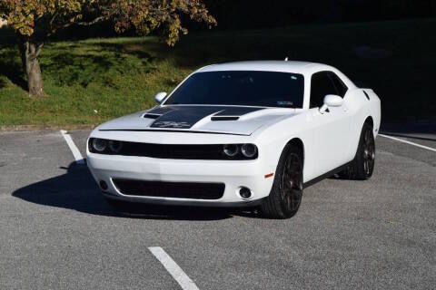 2016 Dodge Challenger R/T RWD photo