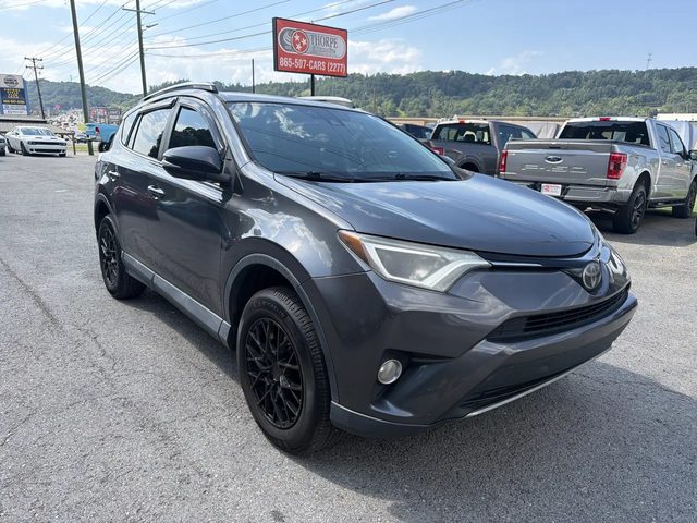 2018 Toyota RAV4 XLE FWD photo