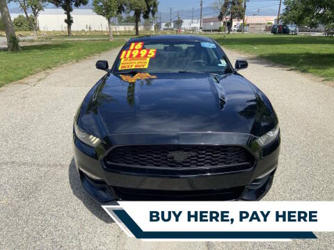 2016 Ford Mustang V6 RWD photo