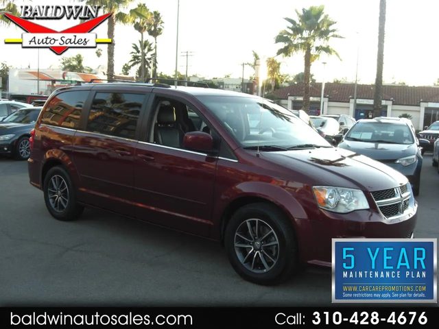 2017 Dodge Grand Caravan SXT FWD photo