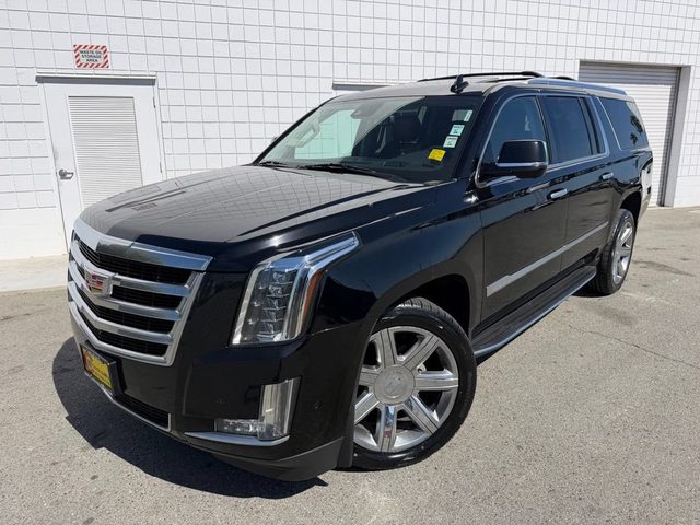 2019 Cadillac Escalade ESV Luxury 4WD photo