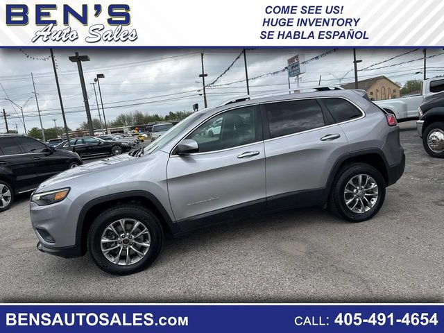 2019 Jeep Cherokee Latitude Plus 4WD photo