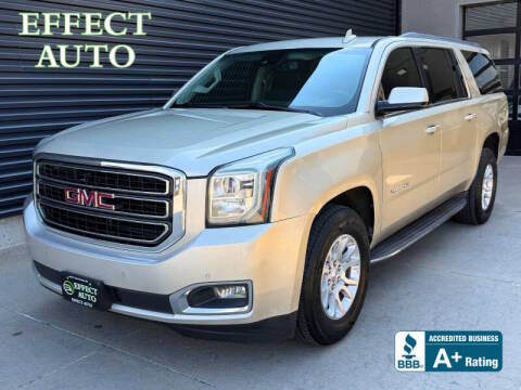 2017 GMC Yukon XL SLT 4WD photo