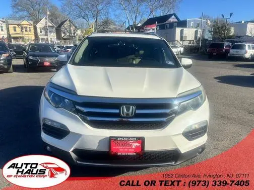 2016 Honda Pilot Touring AWD photo