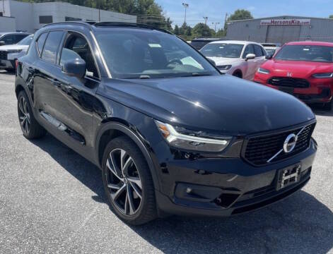 2019 Volvo XC40 R-Design AWD photo