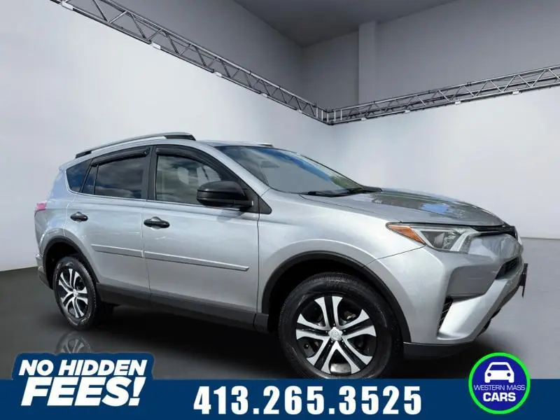 2018 Toyota RAV4 LE AWD photo