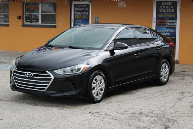2018 Hyundai Elantra SE FWD photo