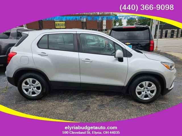 2018 Chevrolet Trax LS FWD photo