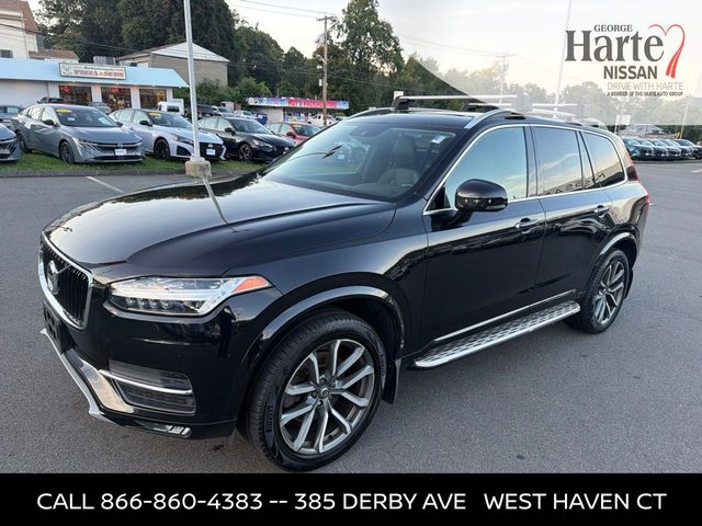2019 Volvo XC90 Momentum AWD photo