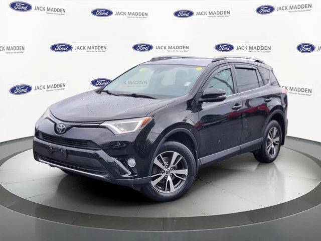 2018 Toyota RAV4 XLE AWD photo