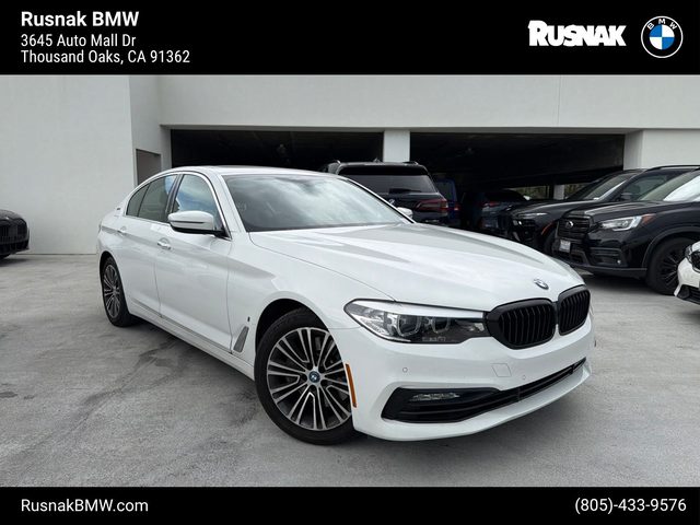 2018 BMW 5 Series 530e iPerformance RWD photo