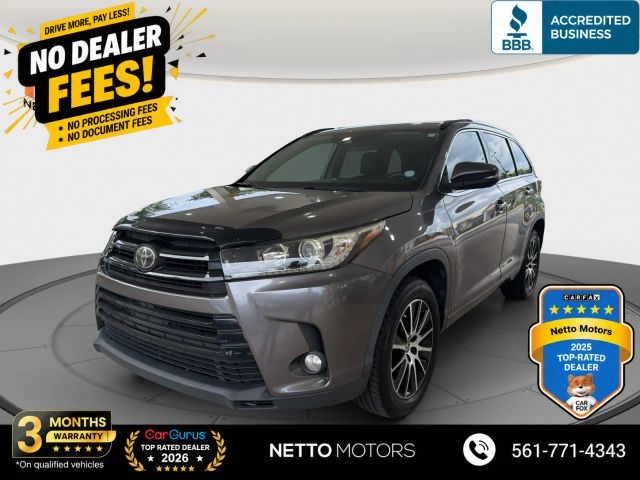 2018 Toyota Highlander SE FWD photo