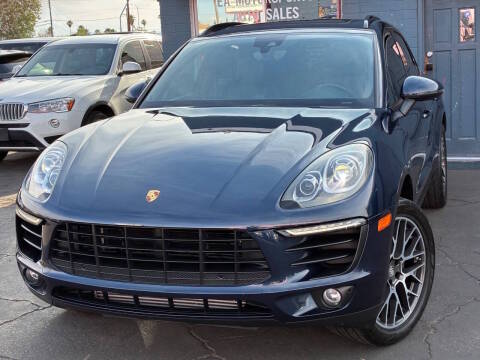 2018 Porsche Macan AWD photo
