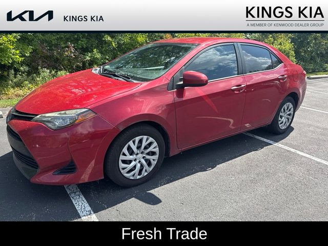 2017 Toyota Corolla LE FWD photo