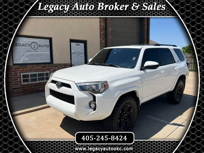 2018 Toyota 4Runner SR5 4WD photo