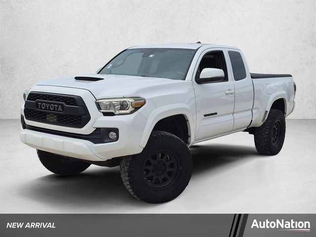 2018 Toyota Tacoma TRD Sport 4WD photo