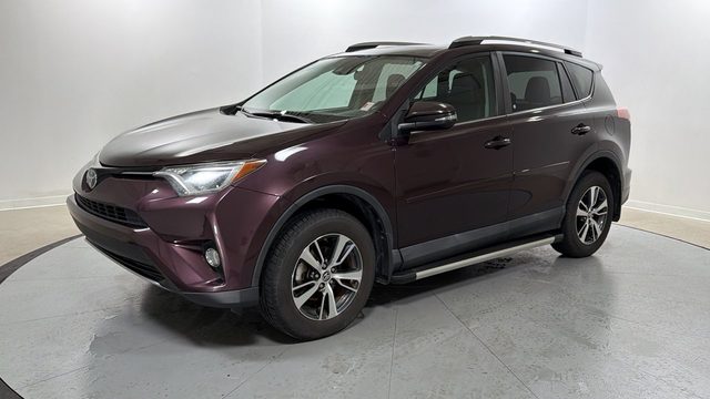 2018 Toyota RAV4 XLE AWD photo