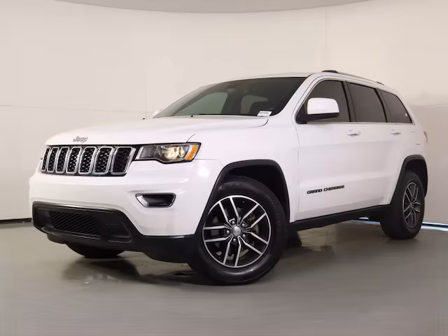 2018 Jeep Grand Cherokee Laredo E RWD photo