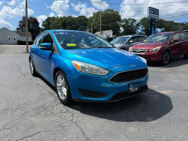 2016 Ford Focus SE FWD photo
