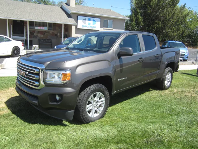 2019 GMC Canyon 4WD SLE 4WD photo