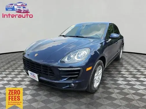 2018 Porsche Macan AWD photo