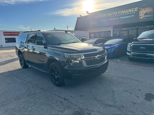 2019 Chevrolet Suburban LT RWD photo