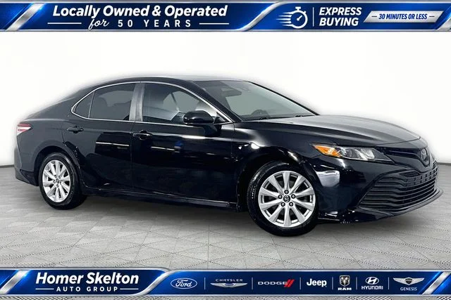 2018 Toyota Camry LE FWD photo