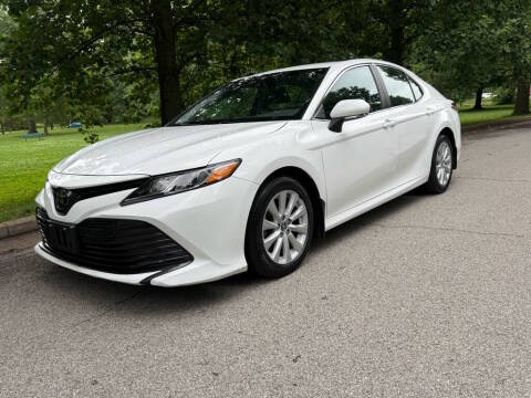 2018 Toyota Camry LE FWD photo