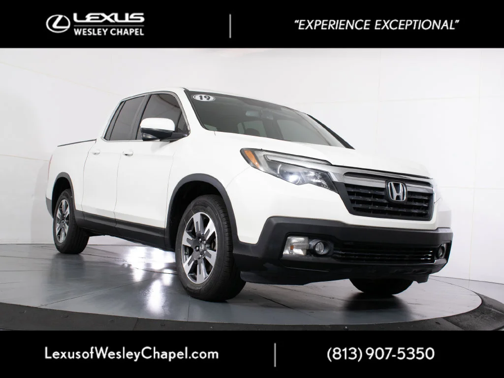 2019 Honda Ridgeline RTL-T FWD photo