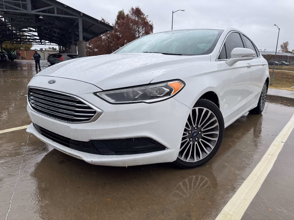 2018 Ford Fusion SE FWD photo