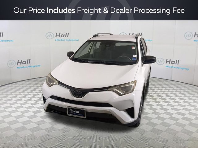 2018 Toyota RAV4 LE AWD photo