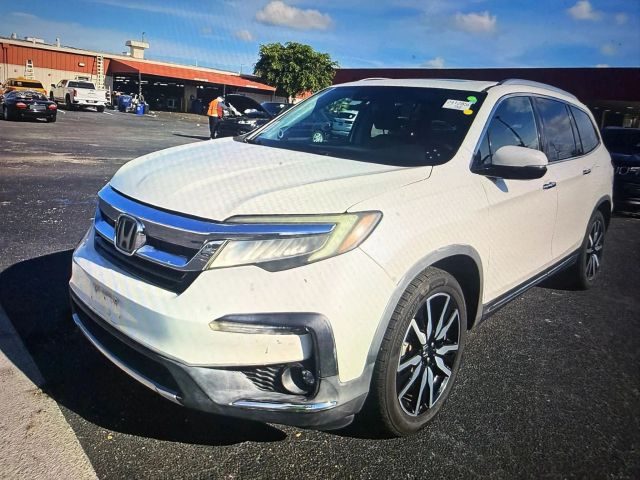 2019 Honda Pilot Touring 7-Passenger FWD photo