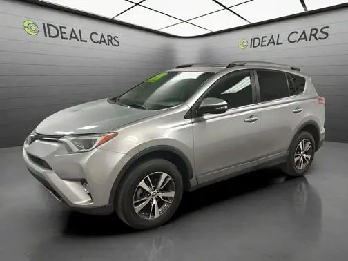 2018 Toyota RAV4 XLE FWD photo