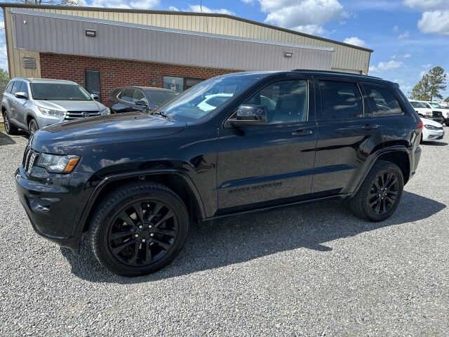 2018 Jeep Grand Cherokee Altitude 4WD photo
